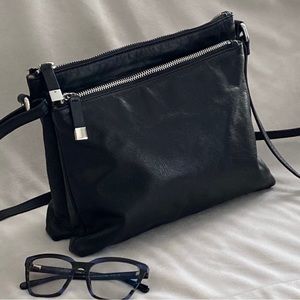 Margot black purse